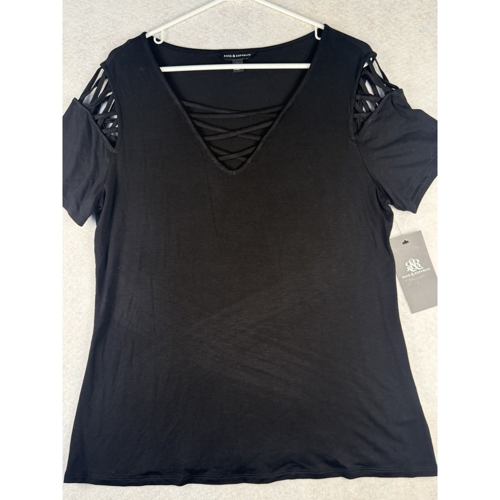 Rock & Republic Black‎ Crisscross V-Neck Top Lattice Shoulder Short Sleeve L